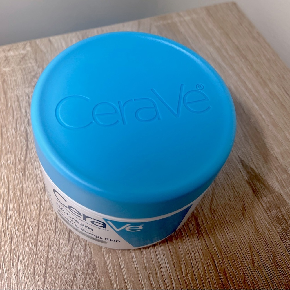 CeraVe Renewing Salicylic Acid Body Cream for Rough & Bumpy Skin - NEW - Picture 3 of 7
